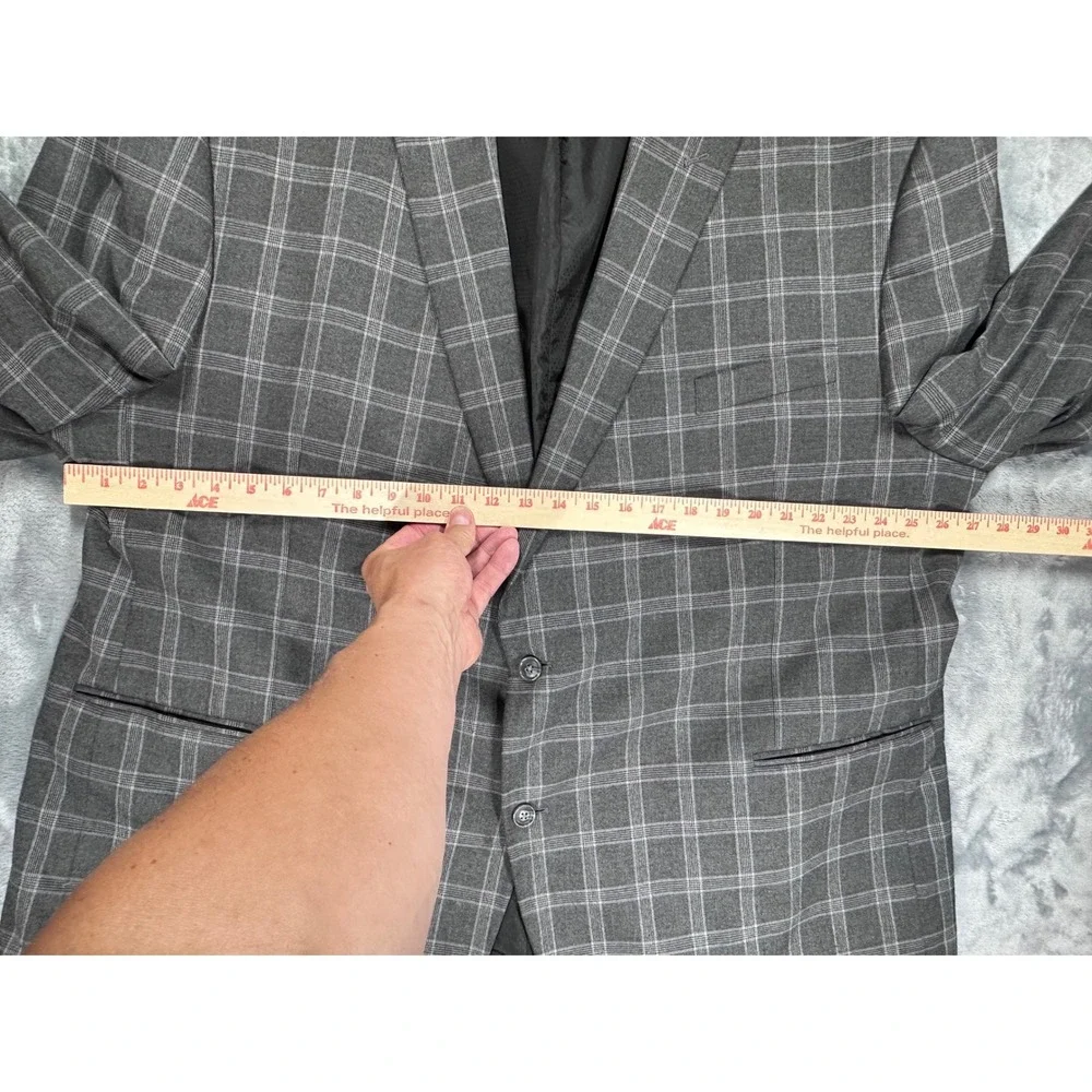 Sean John Mens Gray Plaid Two Button Blazer Sport Coat Jacket 52 Chest